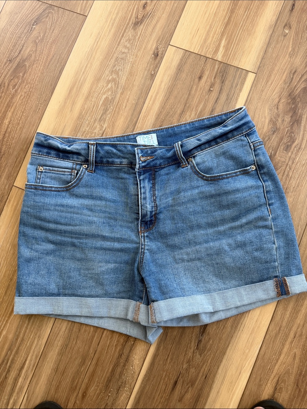 Time and Tru Blue Denim Roll-Cuff Jean Shorts